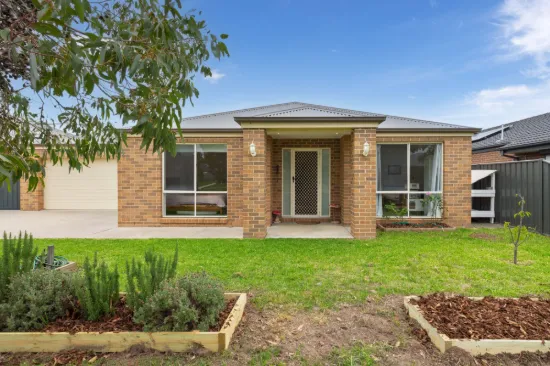 86 Hobson Street, Stratford, Vic 3862