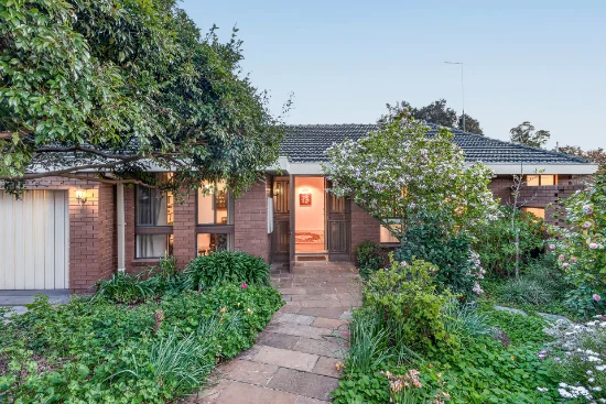 86 Rathmullen Quadrant, Doncaster, Vic 3108 - For Sale