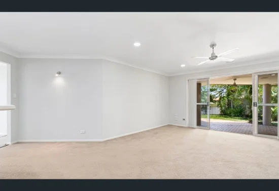 86 Santa Cruz Boulevard, Clear Island Waters, Qld 4226-Image