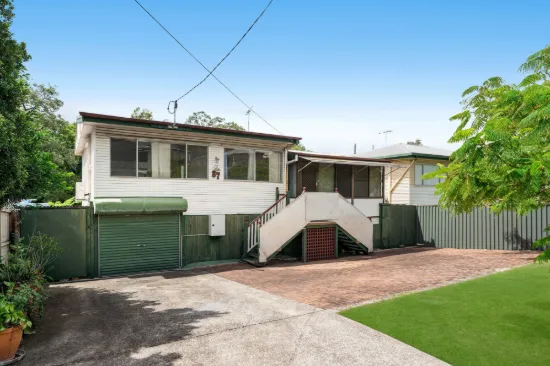 87 Nurstead Street, Camp Hill, Qld 4152
