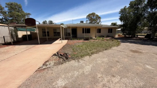 87 Stuart Rd, Roxby Downs, SA 5725 - For Rent