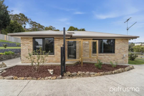 88 Flagstaff Gully Road, Lindisfarne, Tas 7015 - For Sale