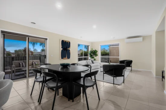 89 Heather Grove, Clyde North, Vic 3978