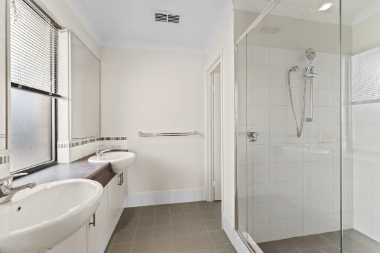89 Lake Valley Drive, Lakelands WA 6180-Image