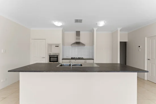 89 Lake Valley Drive, Lakelands WA 6180-Image
