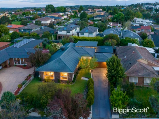 89 Larnoo Drive, Doncaster East, Vic 3109