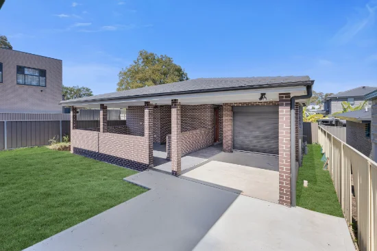 8A Collins Street, Pendle Hill, NSW 2145