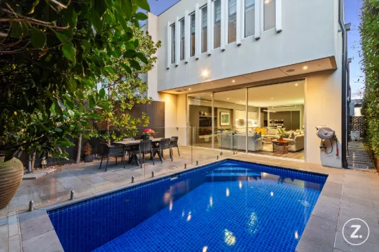 8A Highfield Grove, Kew, Vic 3101