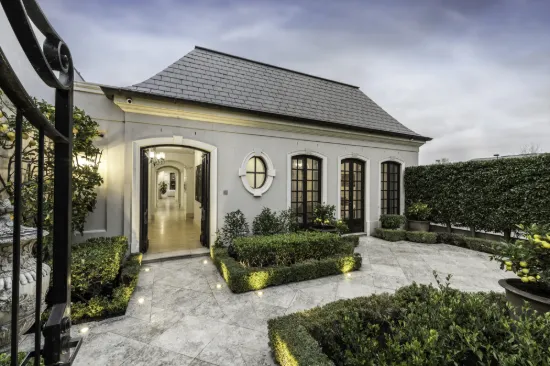 8A Ottawa Road, Toorak, Vic 3142