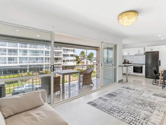 9/516 Marine Parade, Biggera Waters QLD 4216-Image