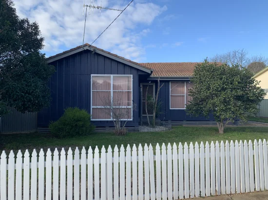 9 Acacia Street, Cobram, Vic 3644 - For Rent