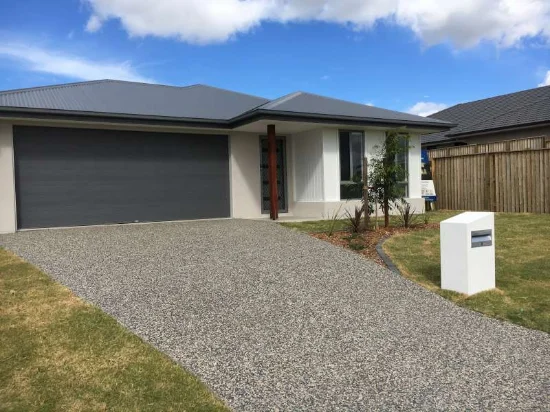 9 Allerton Park Drive, Park Ridge, Qld 4125