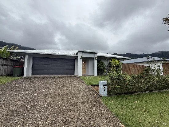 9 Azure Court, Bentley Park, Qld 4869