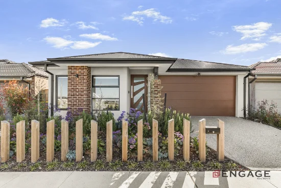 9 Bainbridge Road, Manor Lakes, Vic 3024 - For Rent