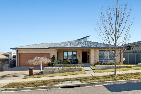 9 Baker Crescent, Googong, NSW 2620