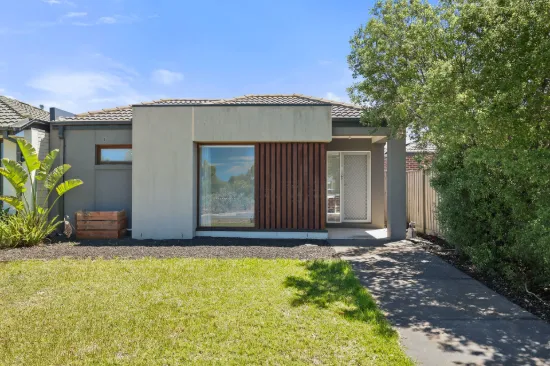 9 Beachside Crescent, Point Cook, Vic 3030