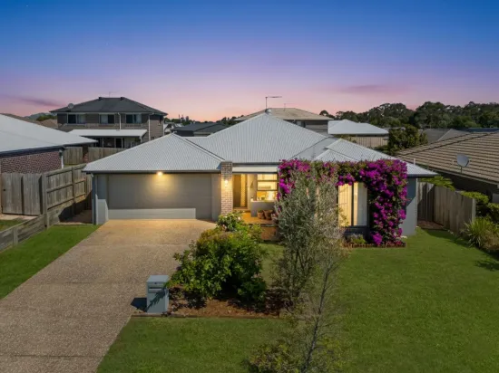 9 Beachwood Street, Redland Bay, Qld 4165