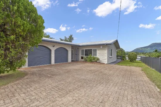 9 Beatrice Street, Mooroobool, Qld 4870