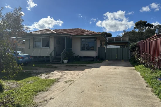 9 Beeck Street, Katanning, WA 6317