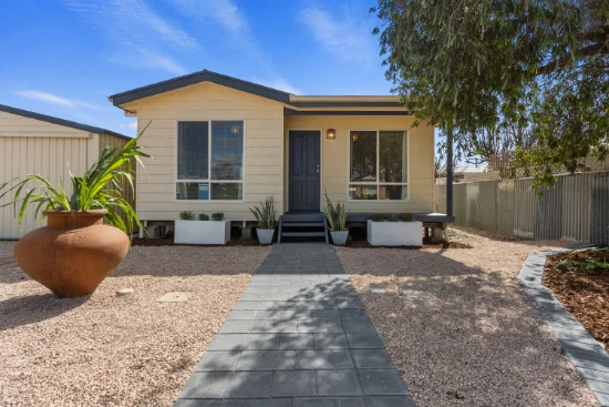 9 Bingo Street, Wallaroo, SA 5556