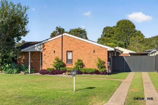 9 Blamey Road, Wattle Grove, NSW 2173