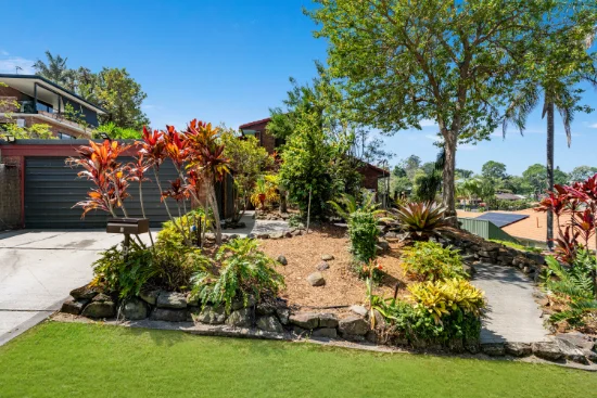 9 Bolgart Court, Elanora, Qld 4221