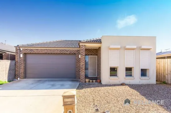 9 Bravo Street, Kurunjang, Vic 3337