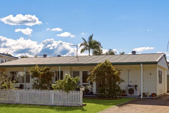 9 Bryant Street, Beachmere, Qld 4510