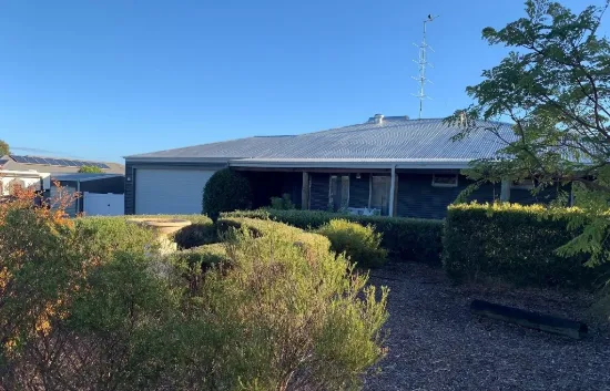 9  Camfield Place, York, WA 6302