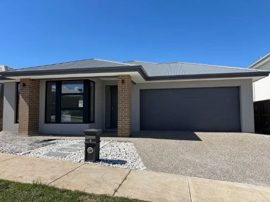 9 CAPEL STREET, Nar Nar Goon North, Vic 3812