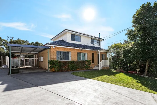 9 Carinya Place, Kirrawee, NSW 2232 - For Rent