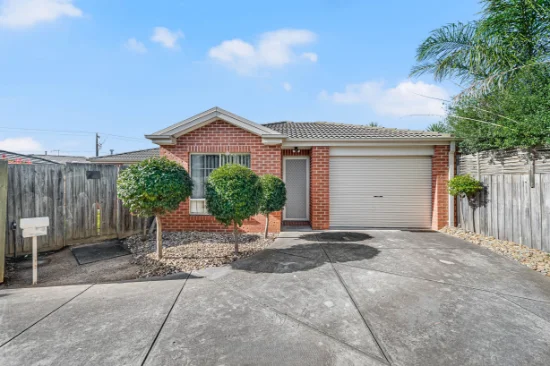 9 Carmarthen Close, Werribee, Vic 3030 - For Rent