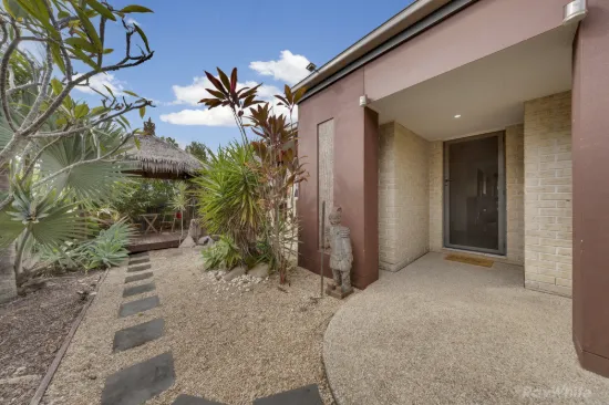 9 Carnarvon Parade, New Auckland, Qld 4680