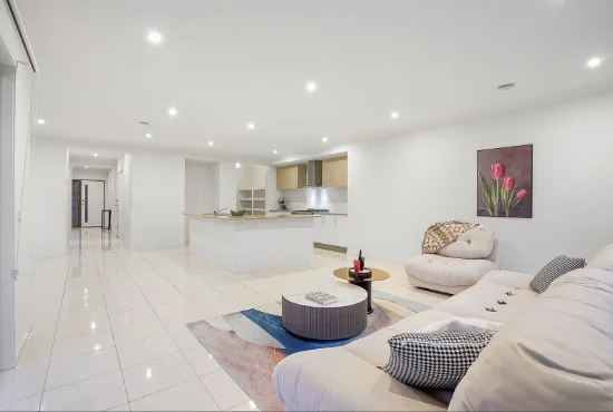 9 Carnegie Rd, Point Cook, Vic 3030
