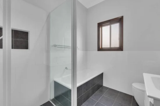 9 Carrington Street, Parkes, NSW 2870-Image
