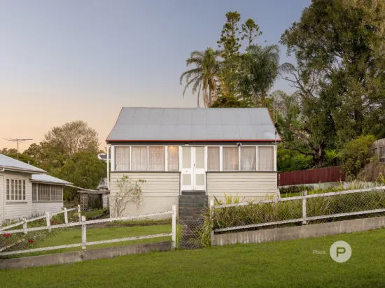9 Clarke Street, Bardon, Qld 4065