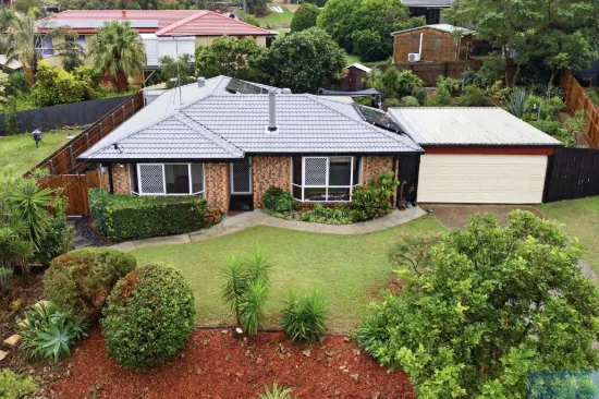 9 Clayton Drive, Edens Landing, Qld 4207