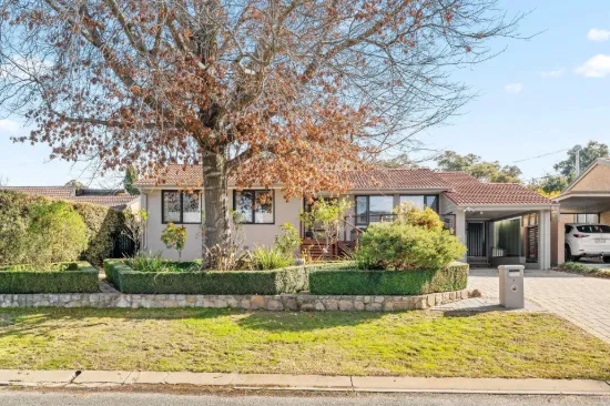 9  Cornelian Place, Lyons, ACT 2606