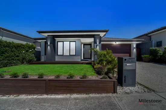 9 Cornhill Road, Clyde North, Vic 3978