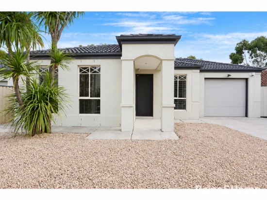 9 Corona Place, Roxburgh Park, Vic 3064