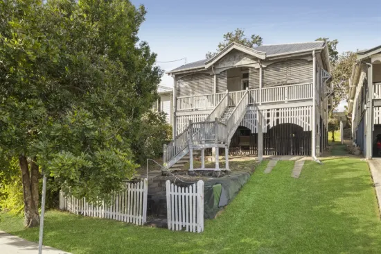 9 Cox Road, Windsor, Qld 4030