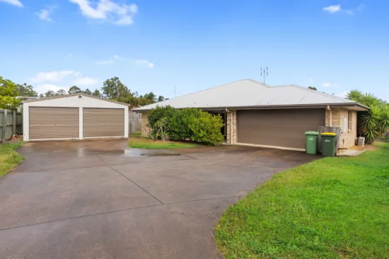 9 Decker Place, Southside, Qld 4570