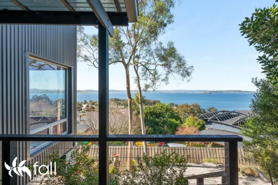 9 Denmark Close, Taroona, Tas 7053