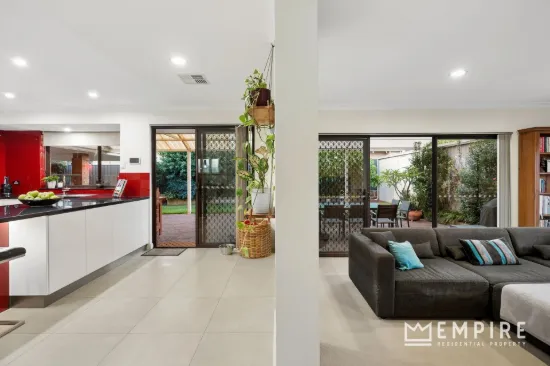 9 Devenish Way, Leeming, WA 6149-Image