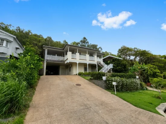 9 Diamond Close, Stratford, Qld 4870