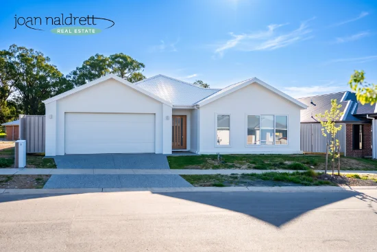 9 Don Bradman Drive, Baranduda, Vic 3691 - For Sale