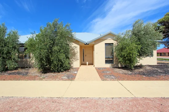 9 Dryandra Boulevard, Jurien Bay WA 6516 - For Rent