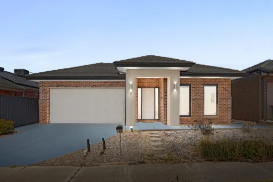 9 Edwin Close, Manor Lakes, Vic 3024