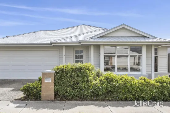 9 Fawkner Crescent, Armstrong Creek, Vic 3217