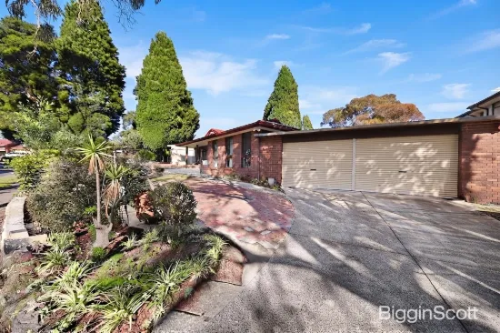 9 Fernbank Crescent, Mulgrave, Vic 3170